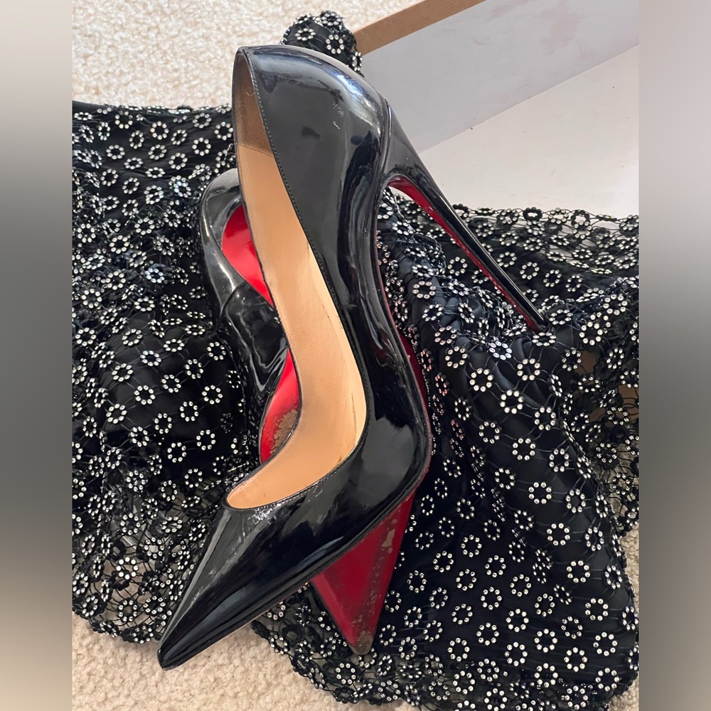 Christian Louboutin So Kate